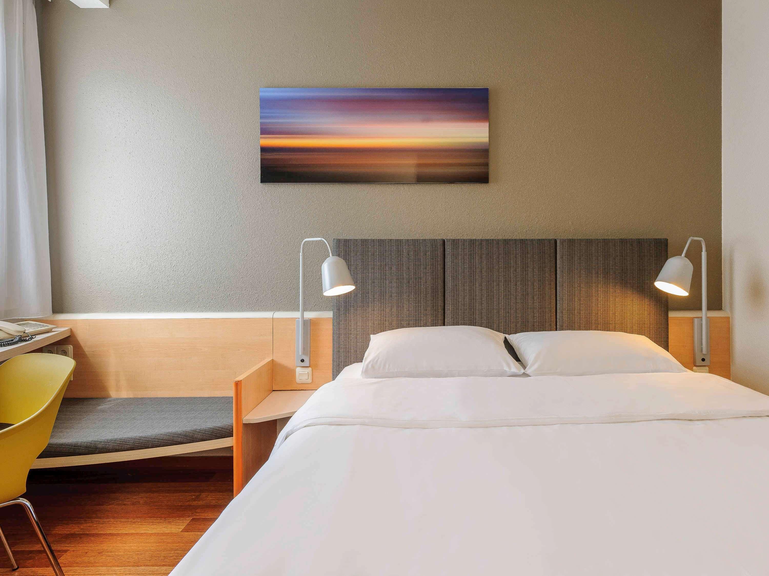 Ibis Hotel Frankfurt Messe West Frankfurt am Main Exterior photo