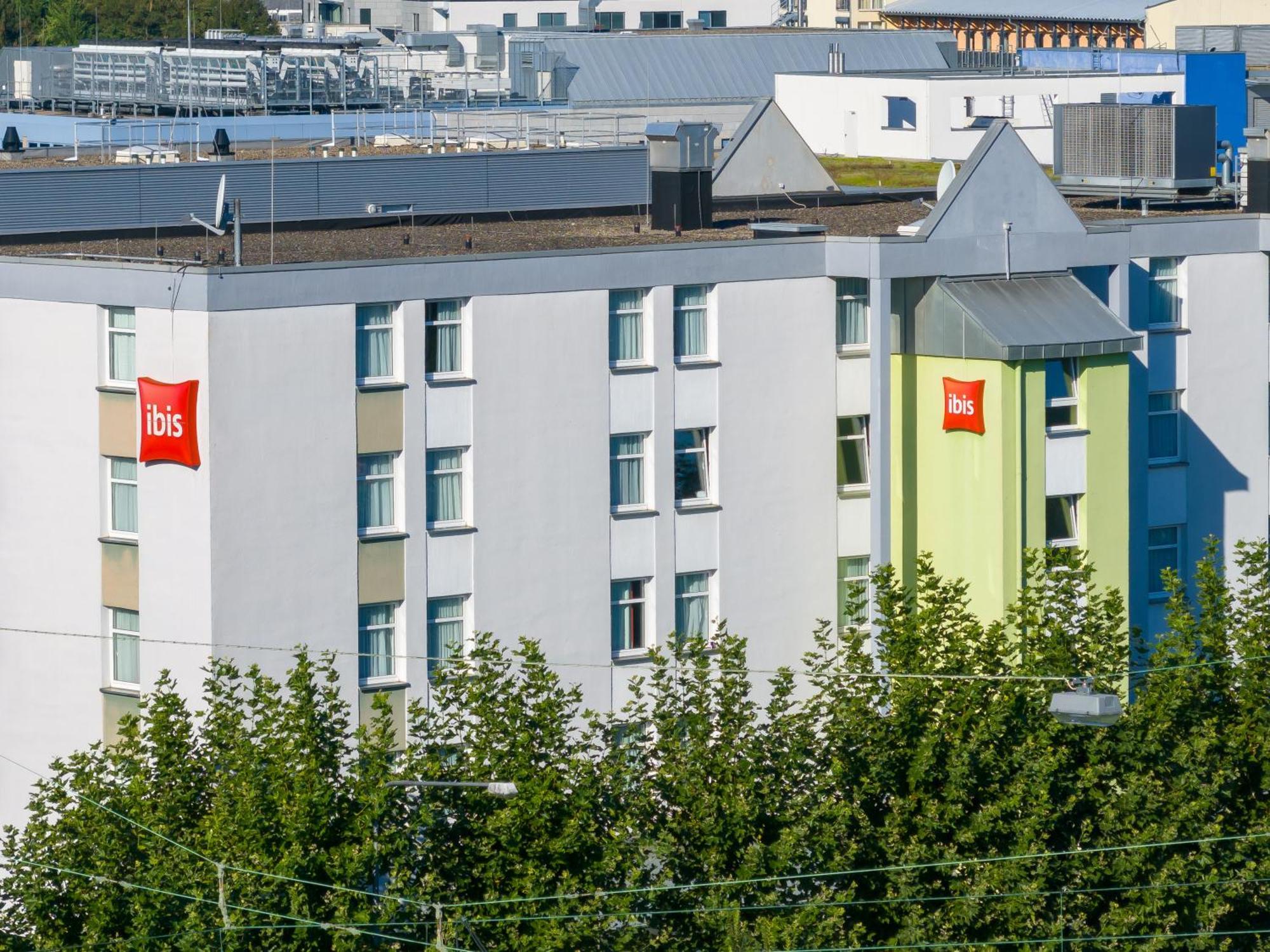 Ibis Hotel Frankfurt Messe West Frankfurt am Main Exterior photo