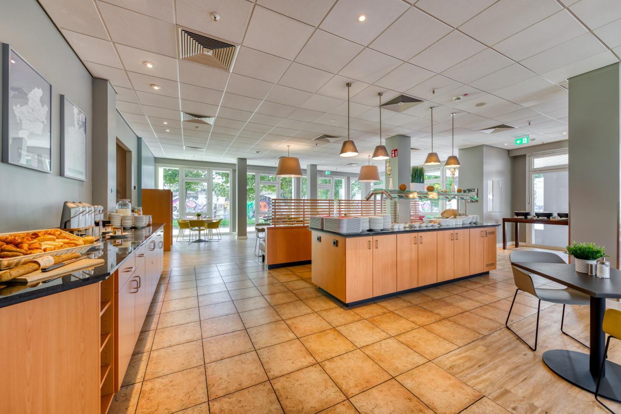 Ibis Hotel Frankfurt Messe West Frankfurt am Main Exterior photo